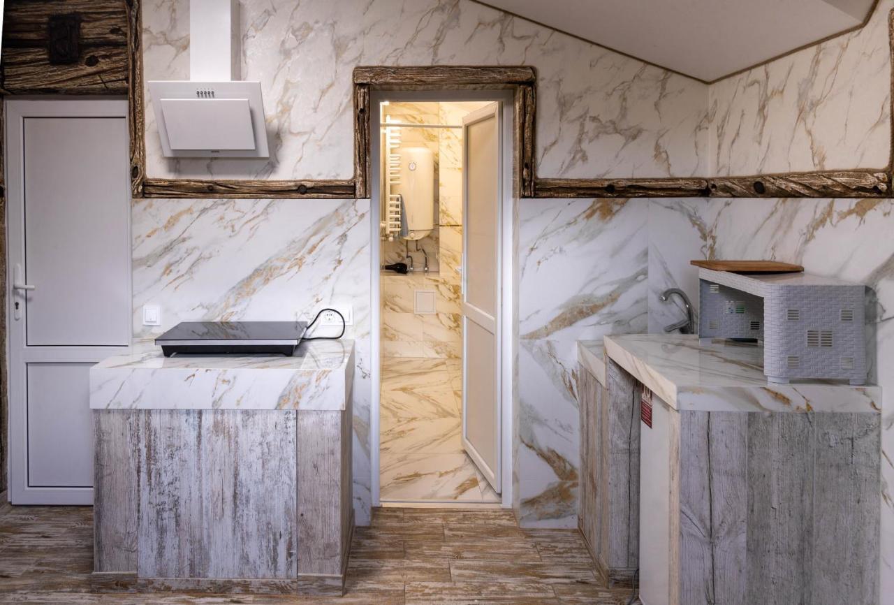 Apartments U Ratushi Kamianets-Podilskyi Ngoại thất bức ảnh