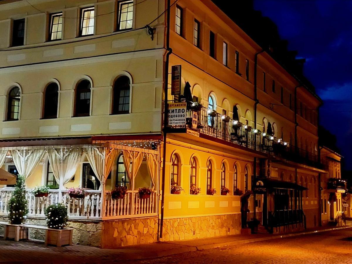Apartments U Ratushi Kamianets-Podilskyi Ngoại thất bức ảnh
