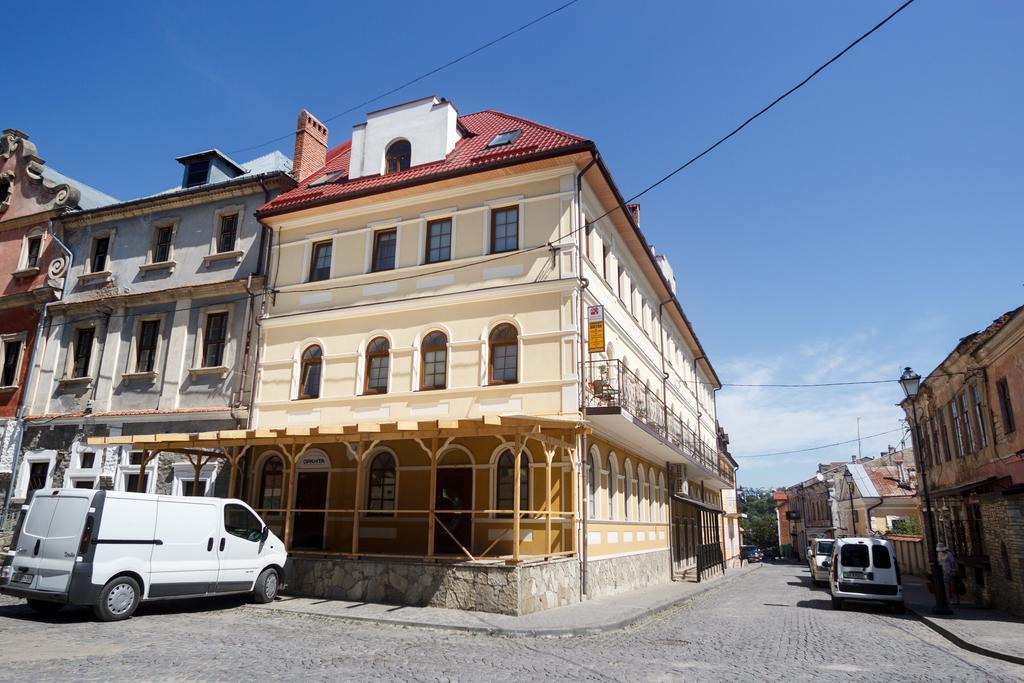 Apartments U Ratushi Kamianets-Podilskyi Ngoại thất bức ảnh