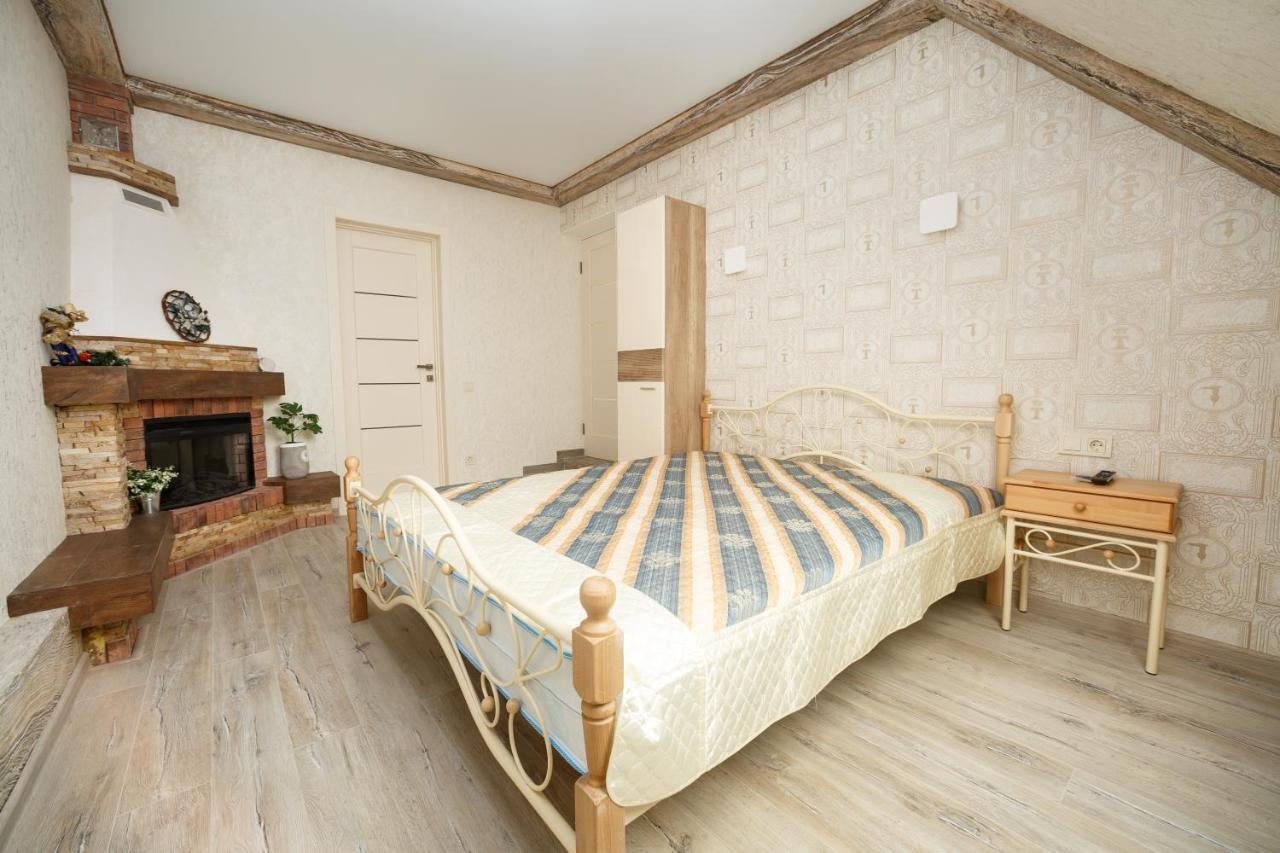 Apartments U Ratushi Kamianets-Podilskyi Ngoại thất bức ảnh